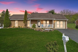 5429 Taney Dr, Roanoke, VA 24019