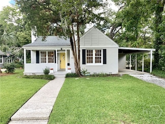 416 E 61st St, Savannah, GA 31405