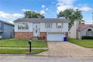 2571 Lansdowne Dr, Decatur, IL 62521