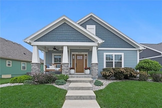 3205 SW Mary St, Lee's Summit, MO 64081