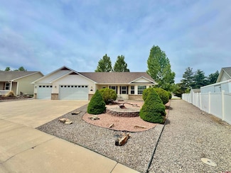 2108 Patriot Ct, Montrose, CO 81401