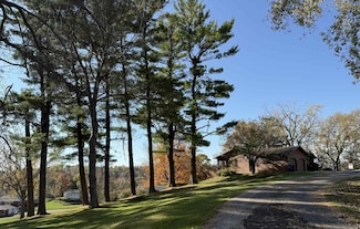 407 Johnson Dr, Lanesboro, MN 55949