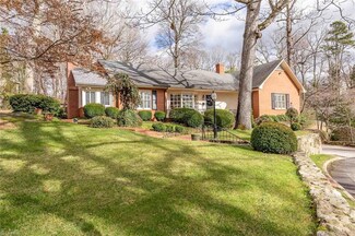 300 Woodbrook Dr, High Point, NC 27262