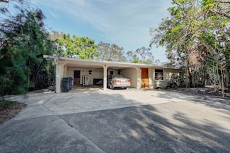 2501 Grand Cayman St, Sarasota, FL 34231