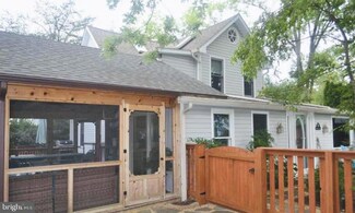 7392 Back St, Newcomb, MD 21653