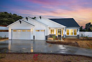 15101 Larchmont St, Poway, CA 92064