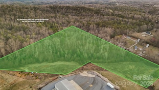 2076 Connelly Springs Rd, Lenoir, NC 28645