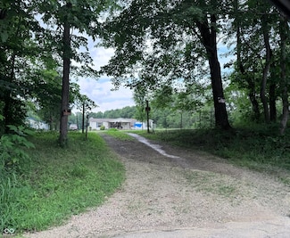 25197 Chapel Rd, Laurel, IN 47024