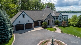 2640 Reeds Lake Ct SE, Grand Rapids, MI 49506