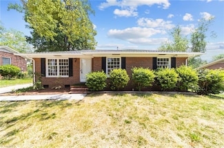 2507 Fontaine Rd, Greensboro, NC 27407