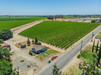 6703 E Floral Ave, Selma, CA 93662