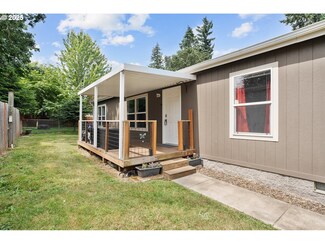 15664 S Fawn View Way, Molalla, OR 97038
