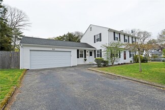 95 Jay St, Rumford, RI 02916