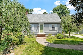 63 Main St, Plaistow, NH 03865