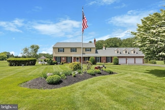 7 Taylor Ln, Doylestown, PA 18902