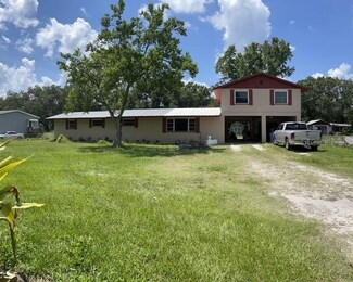 8716 S Meadowview Cir, Tampa, FL 33625
