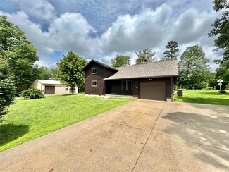 24 County Road 6635, Licking, MO 65542