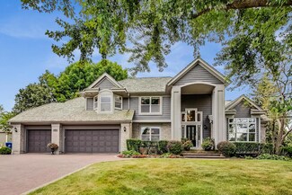 6289 Wildflower Ln, Gurnee, IL 60031