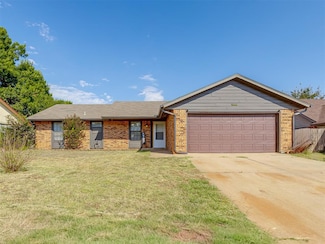 2613 Glen Oaks Dr, Norman, OK 73071
