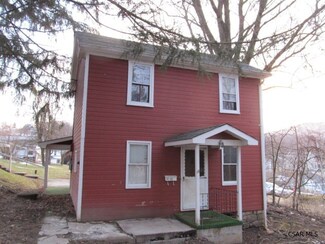 67 W 4th Ave, Everett, PA 15537