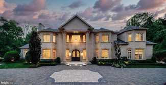 1174 Old Tolson Mill Rd, McLean, VA 22102
