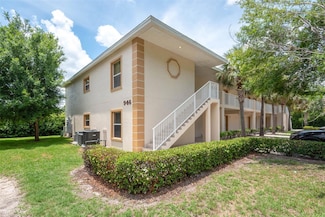 946 15th St Unit 202, Daytona Beach, FL 32117