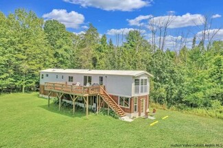 16 Anna's Ln, Catskill, NY 12414