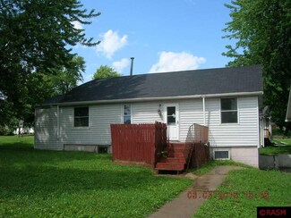 209 N Market St, Janesville, MN 56048