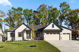 195 Pinhook Dr, Valparaiso, IN 46385
