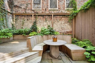 222 E 17th St Unit GARDEN, New York, NY 10003