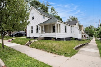928 Baxter St SE, Grand Rapids, MI 49506