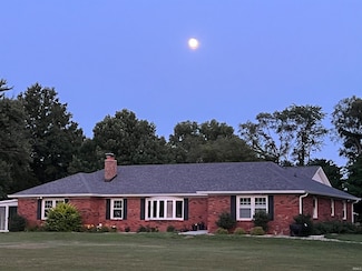8835 E Margaret Dr, Terre Haute, IN 47803