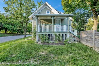 711 Brook St, Lansing, MI 48906