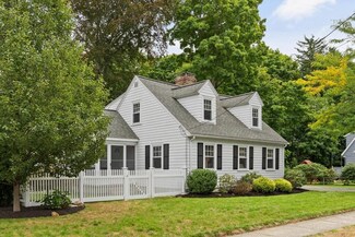 2 Gilmore Ave, Reading, MA 01867