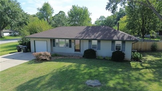 2608 Baker Rd, Independence, MO 64057