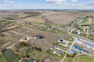 105 Meadow Dr, Shellsburg, IA 52332