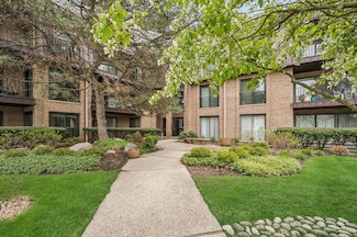 1 Court of Harborside Unit 308, Northbrook, IL 60062