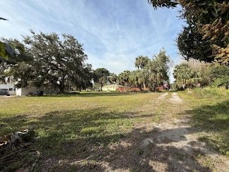 110 N 12th St, Fort Pierce, FL 34950