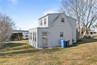 30 Warren Ave Unit A, Middletown, RI 02842