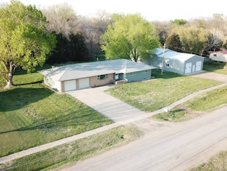 328 W Jackson St, Burr Oak, KS 66936