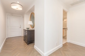 2 Commonwealth Ave Unit 15D, Boston, MA 02116