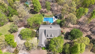 94 Oak Shadow Dr, Loretto, TN 38469