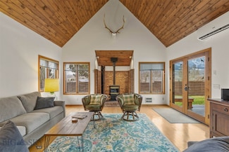 4 Solar Mountain Rd, Gardiner, MT 59030