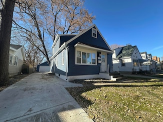 4875 N 53rd St, Milwaukee, WI 53218