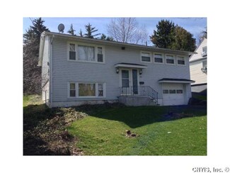 102 Phillips Rd, Syracuse, NY 13214