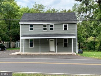4607 Newportville Rd, Levittown, PA 19056