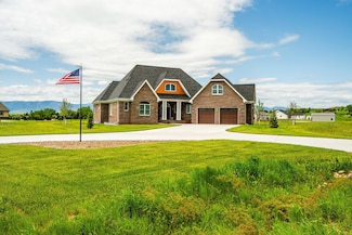70 Saddlecrest Dr, Sheridan, WY 82801