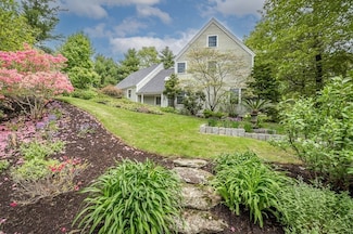 14 Parsons Hill Rd, Wenham, MA 01984