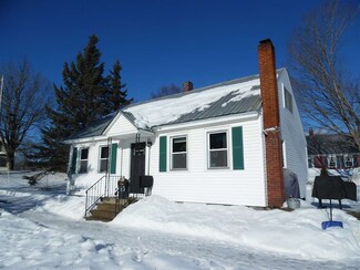 163 Peacham Rd, Danville, VT 05828