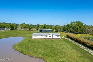 667 Don Guilbeau Rd, Arnaudville, LA 70512